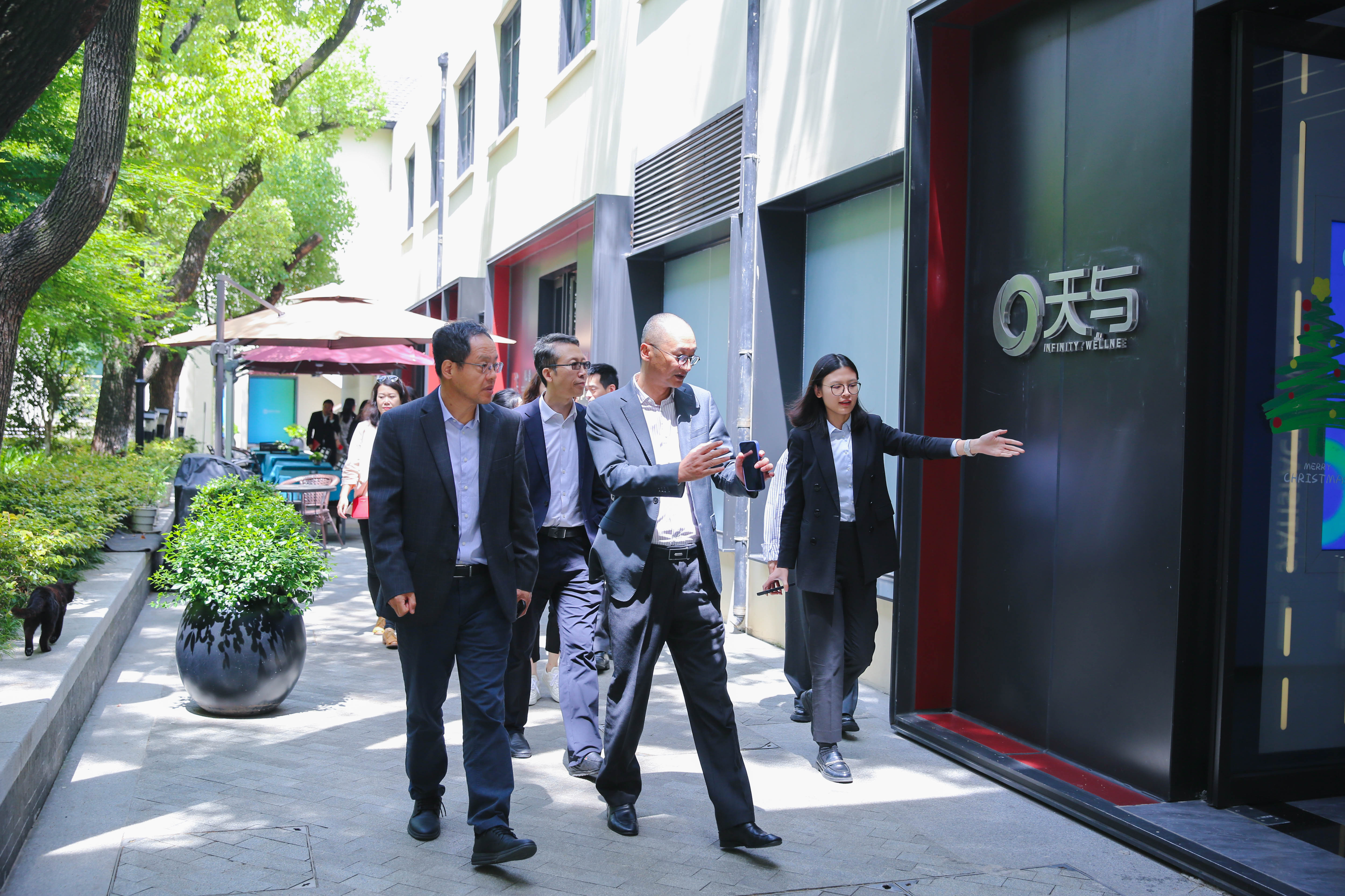 进门照片建议替换